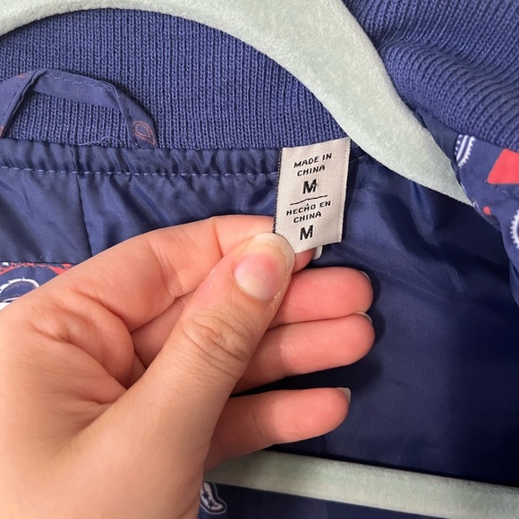 Levi's Diamond Quilted Bomber Jacket in Blue & Red Paisley Womens Size M NWT - Picture 10 of 16